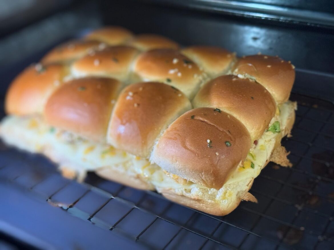 How to make delicious chicken bacon ranch sliders