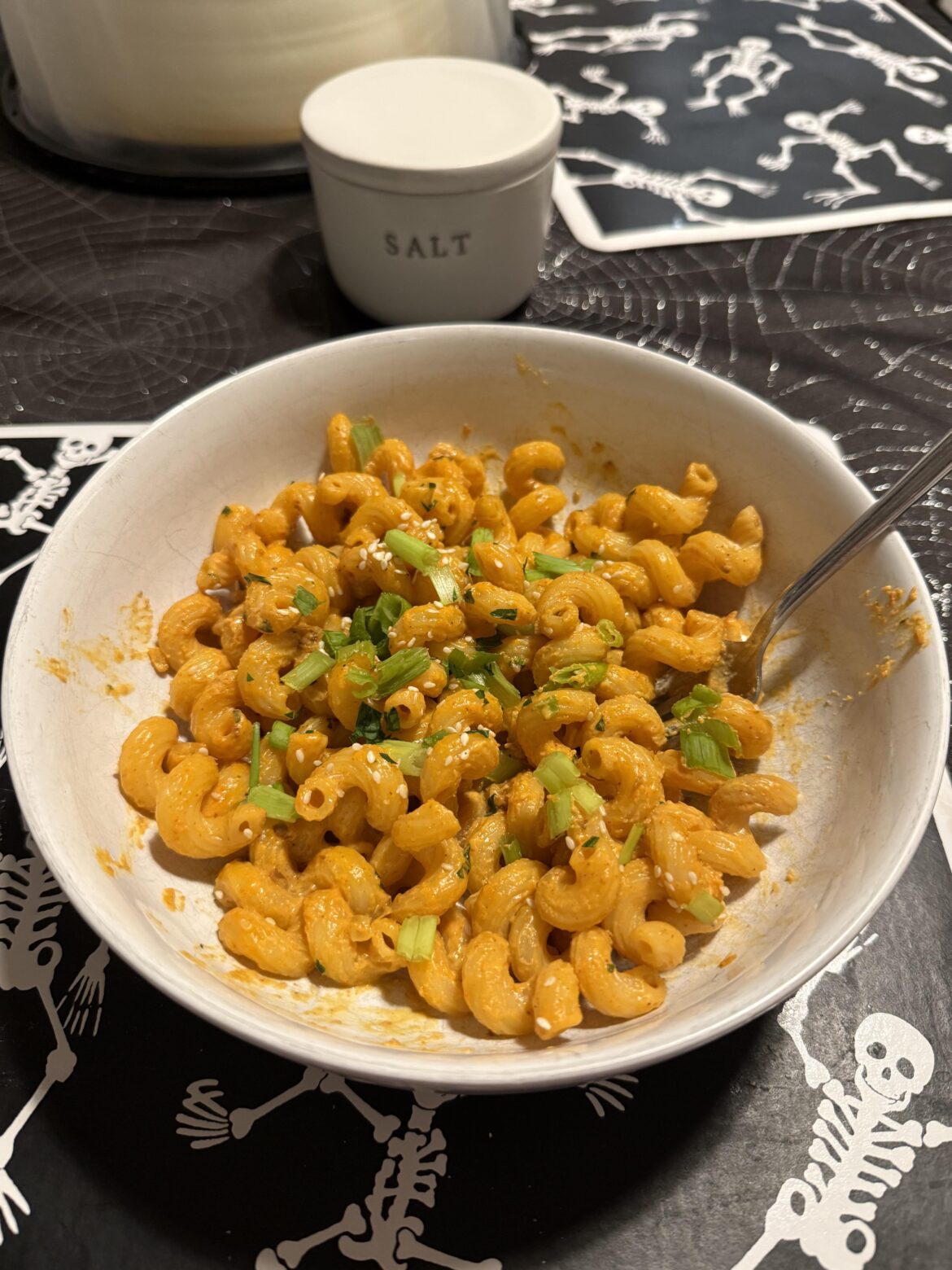 gochujang pasta with SO MUCH garlic