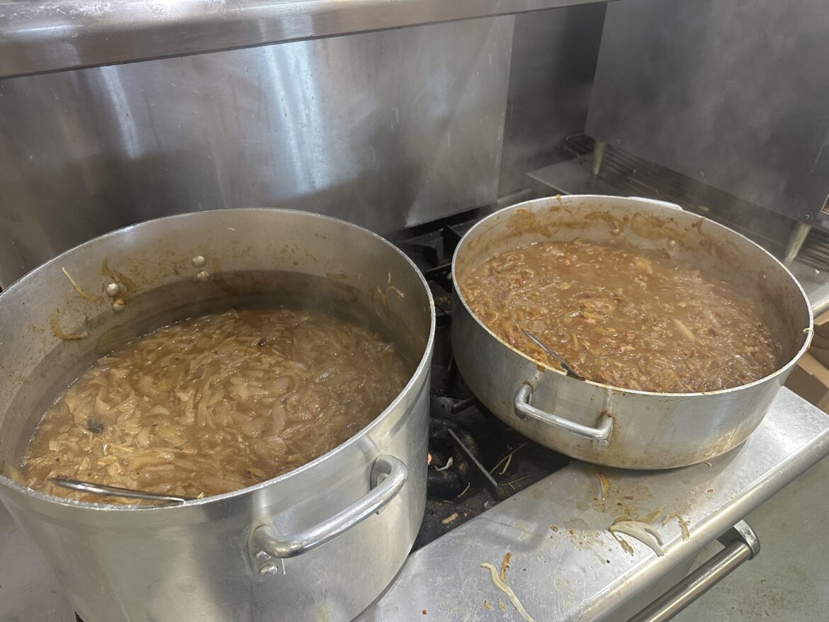 100 Pounds Of Caramelized Onions, Right Is For Bacon Jam, both were mixed after photo was taken. Could you eat both pots in one sitting?