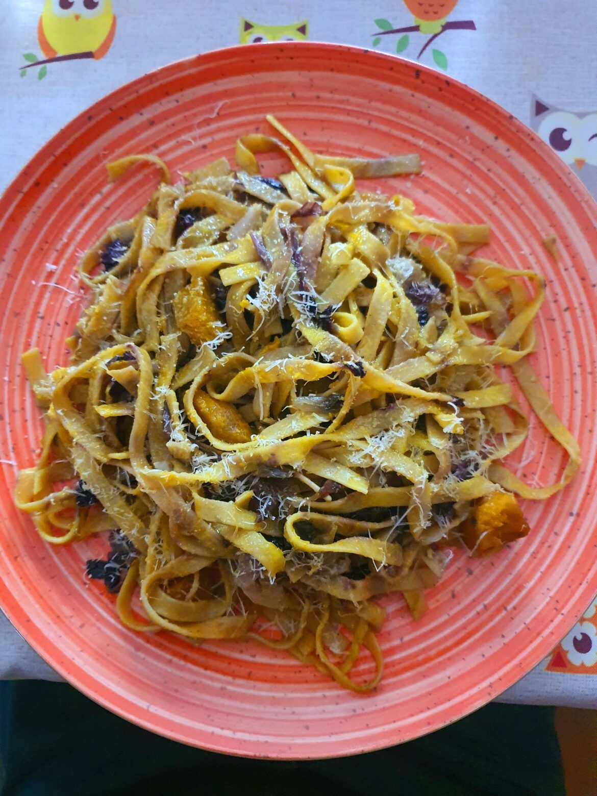 Tagliatelle...zucca,radicchio
