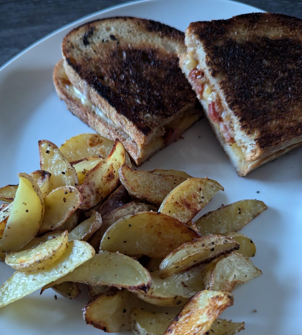 Jammy Bacon & Gouda Melts Jammy Bacon & Gouda Melts