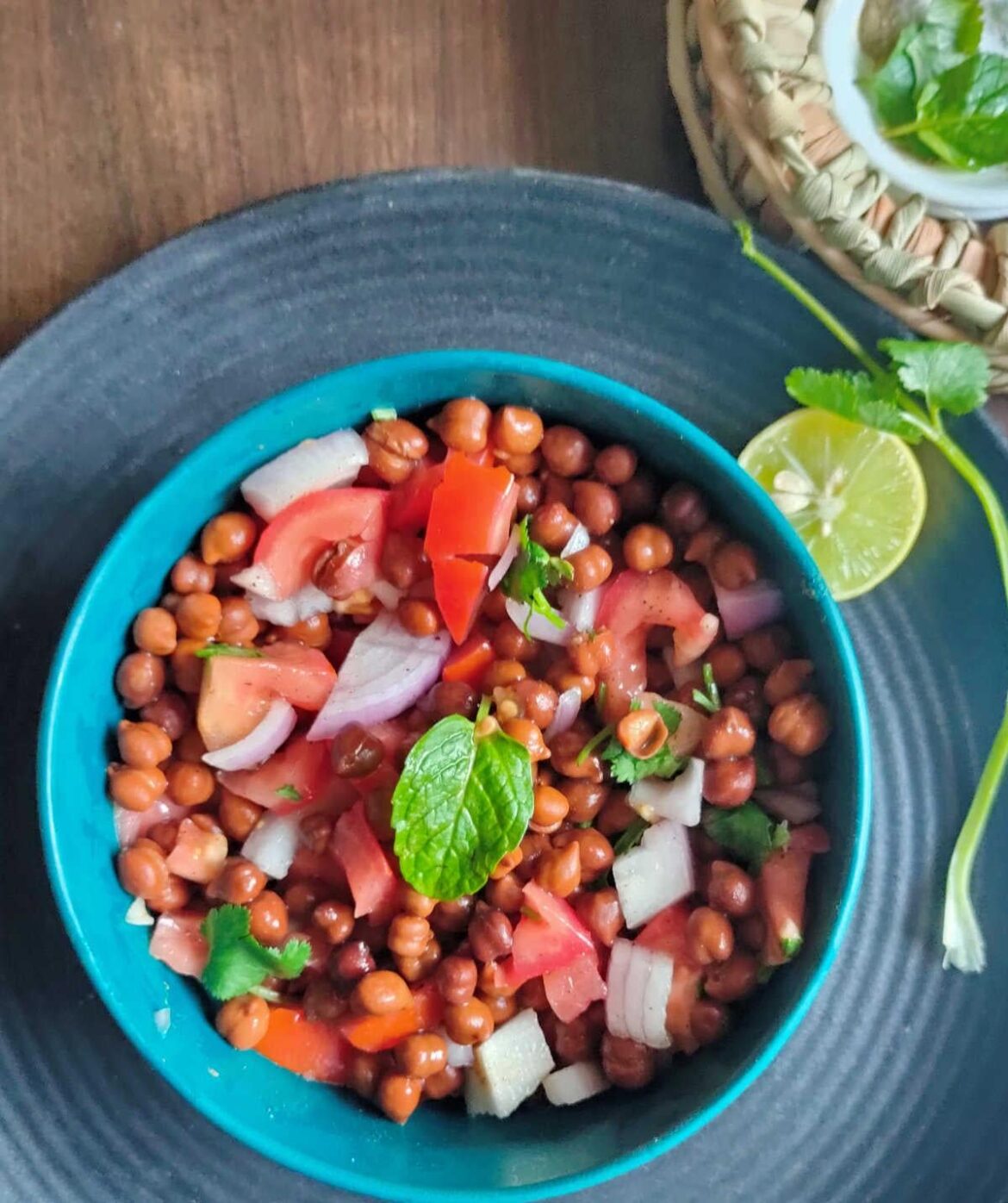 Kala Chana Salad Recipe (Black Chickpea Salad)- VegBuffet