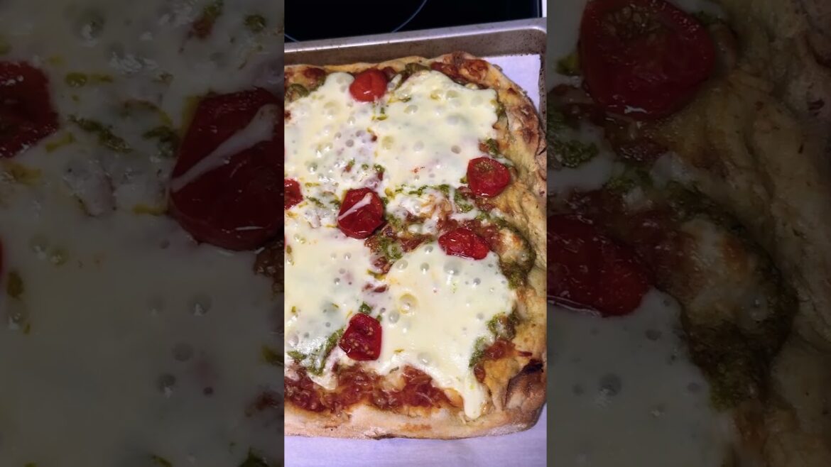Costco margherita pizza  #costco #pizza #mozzarella arella