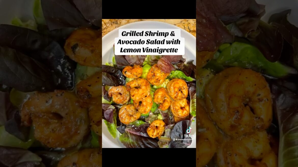 Grilled Shrimp and Avocado Salad with Mixed Greens Grilled Shrimp and Avocado Salad with Mixed Greens