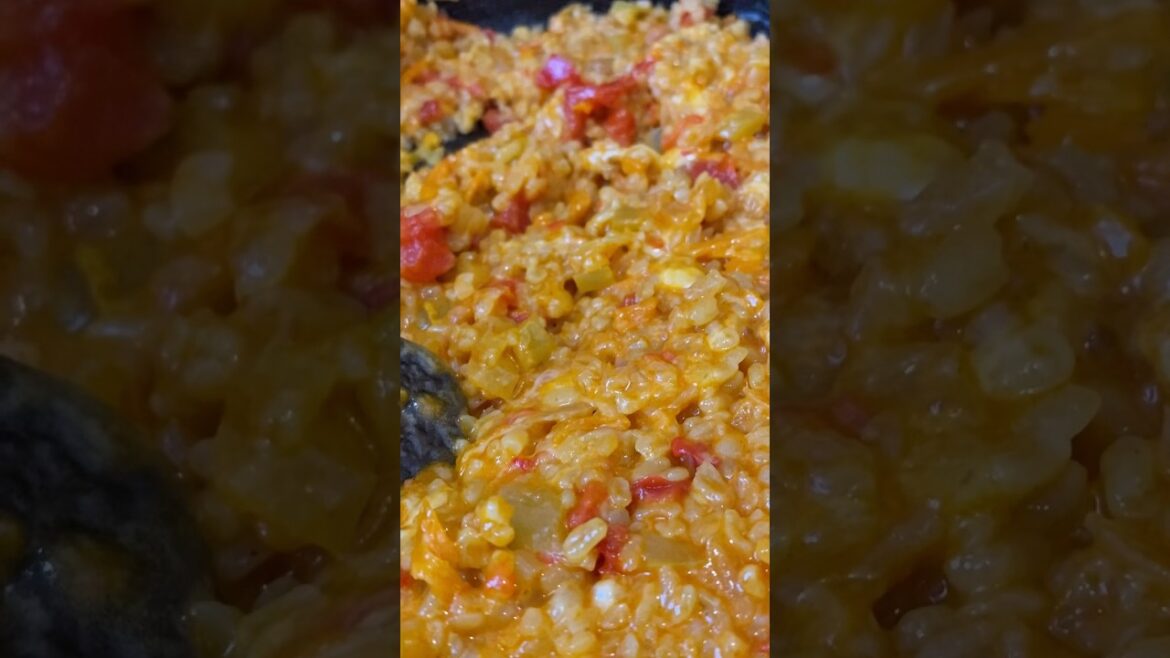 Булгур с помидорами / Булгур по турецки #булгур #готовка #food #рецепты #cooking #salad #music