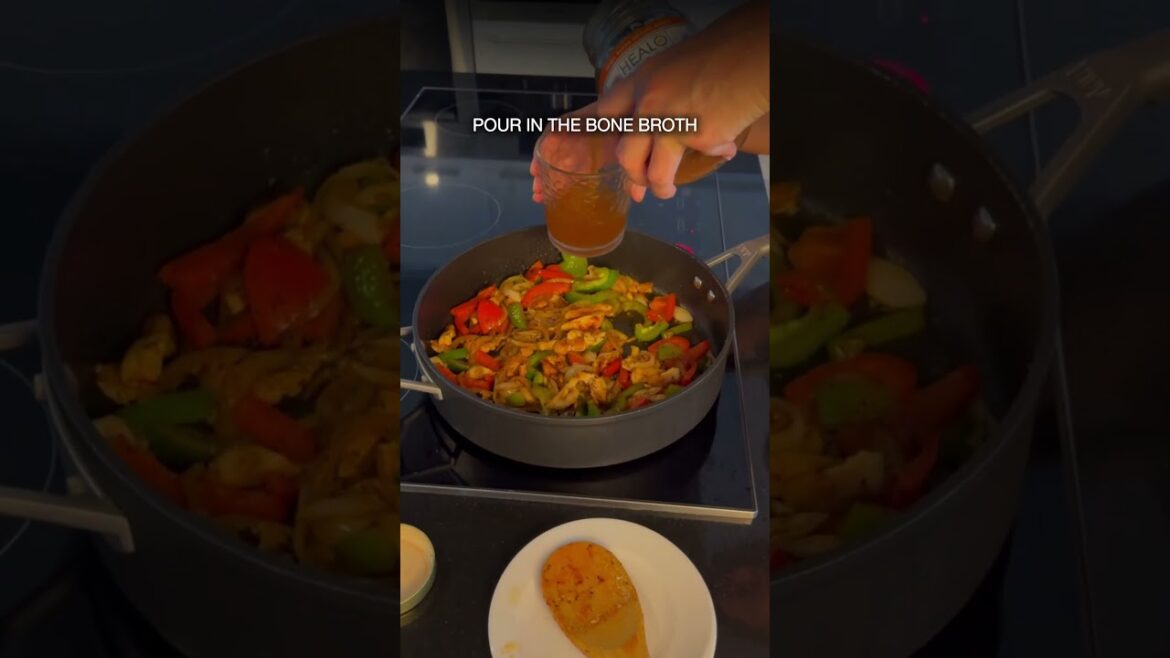 Easy Chicken Fajitas Recipe with Bone Broth - Flavorful & Healthy! #cooking #recipe #bonebrothrecipe