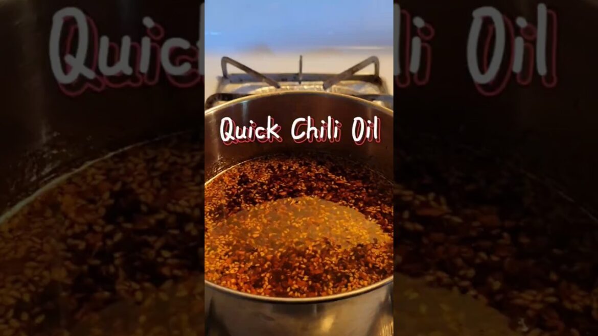 Quick Chili Oil Recipe! #chilioil #spicy #recipe #shorts