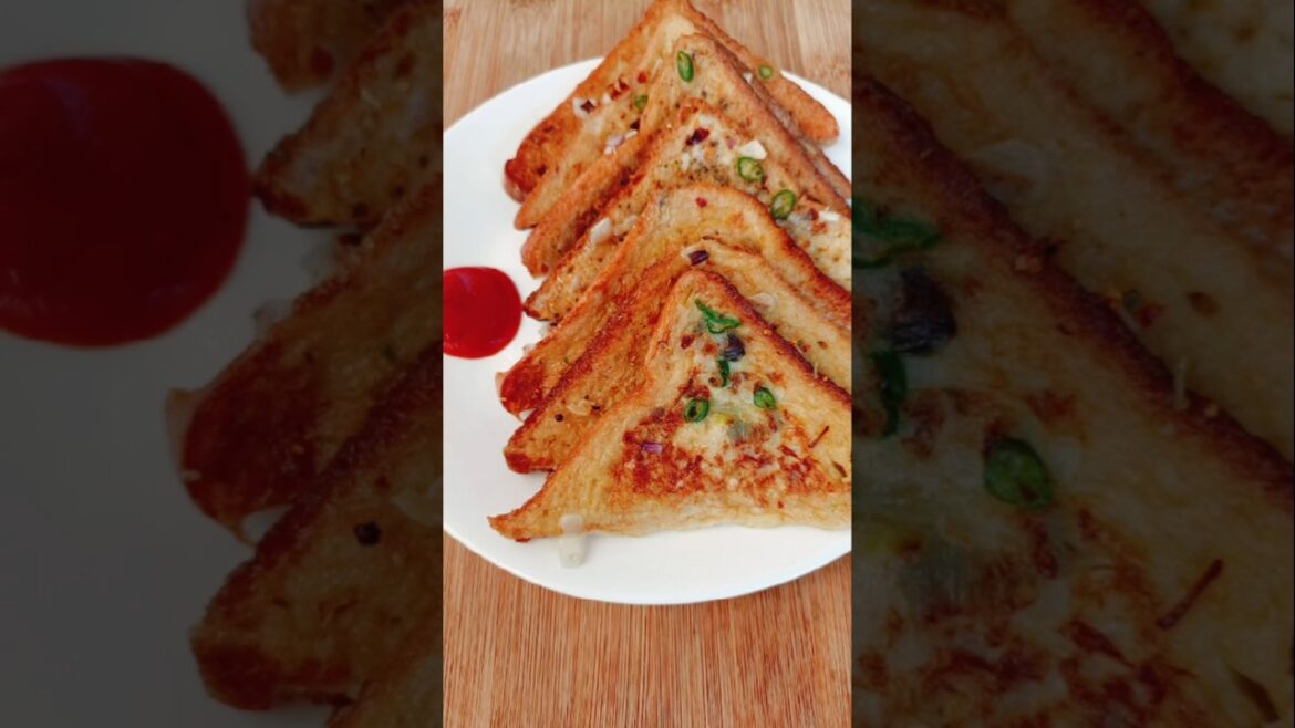 ब्रेड ऑमलेट | Fench Egg Toast | ডিম টোস্ট #shorts #ytshorts ब्रेड ऑमलेट | Fench Egg Toast | ডিম টোস্ট #shorts #ytshorts