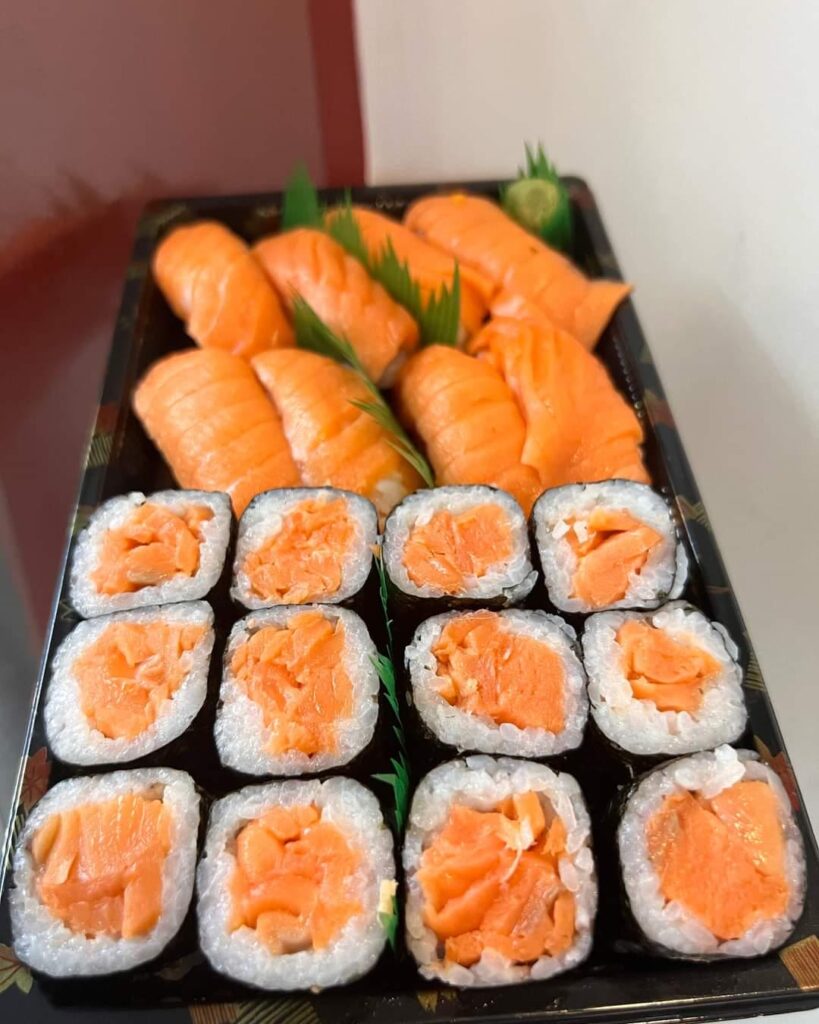 It's been a busy day. Gonna eat sushi first before going to bed.