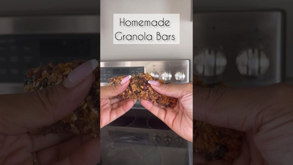 Homemade Granola Bars Recipe | Healthy Back to School Snack Idea