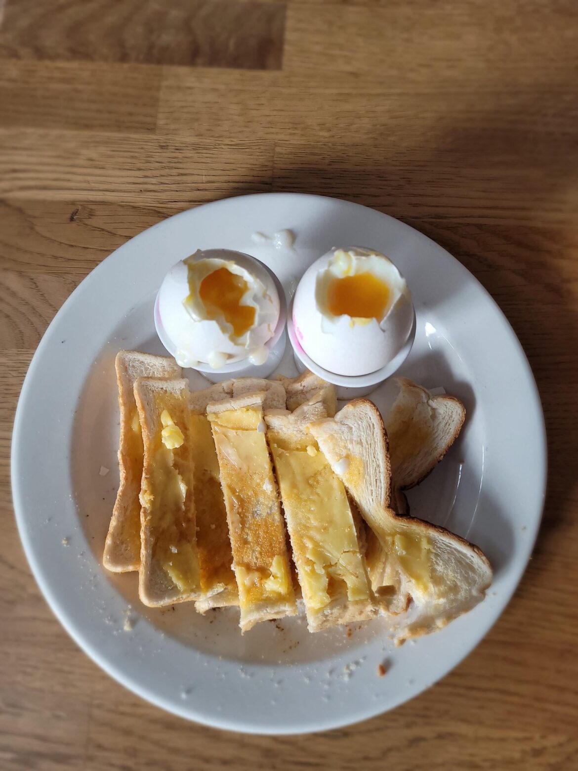 Air fryer runny yolk dippy eggs