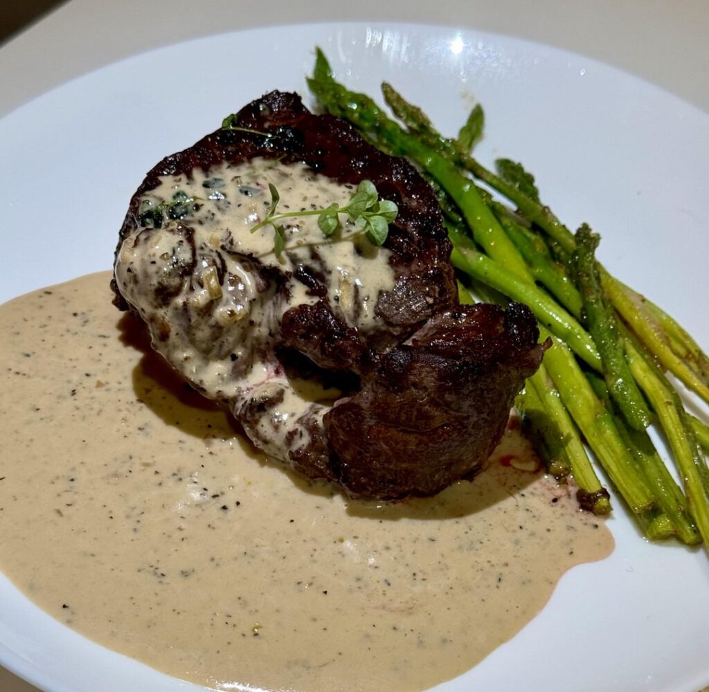 Peppercorn Sirloin Steaks with Asparagus