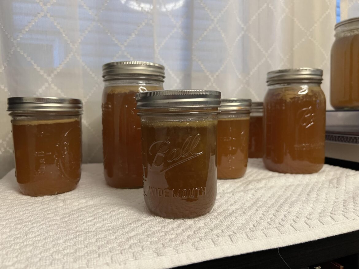 Only failed seal darker than the others? Only failed seal darker than the others?