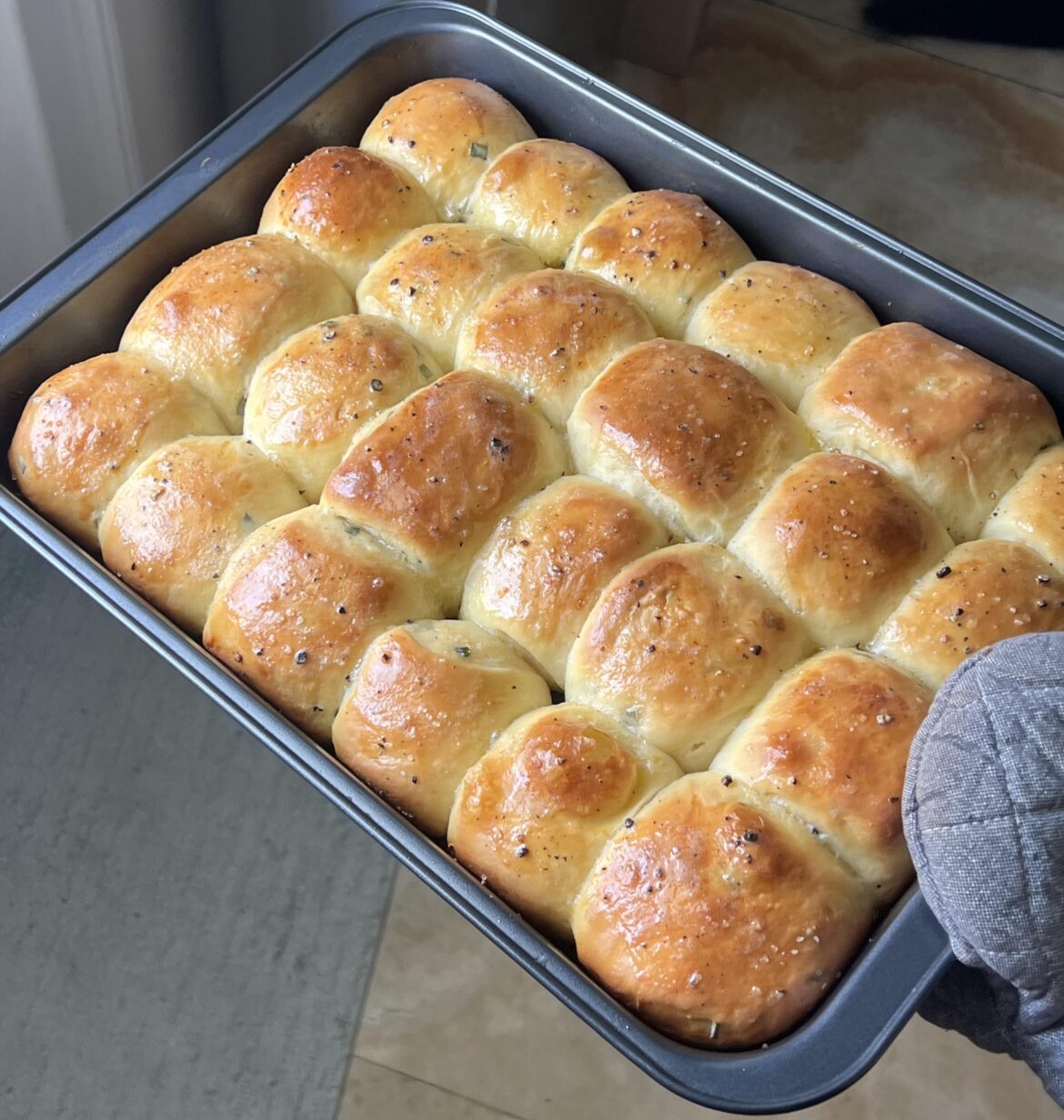 Claire Saffitz dinner rolls