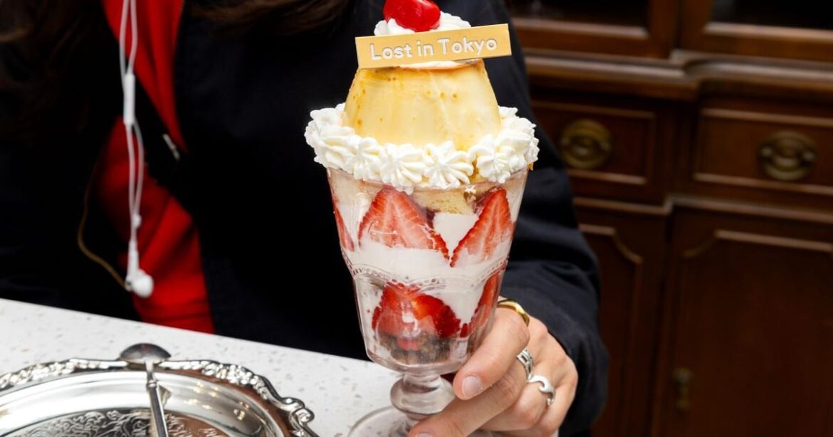 Lost in Tokyo: dessert spot on Queen west