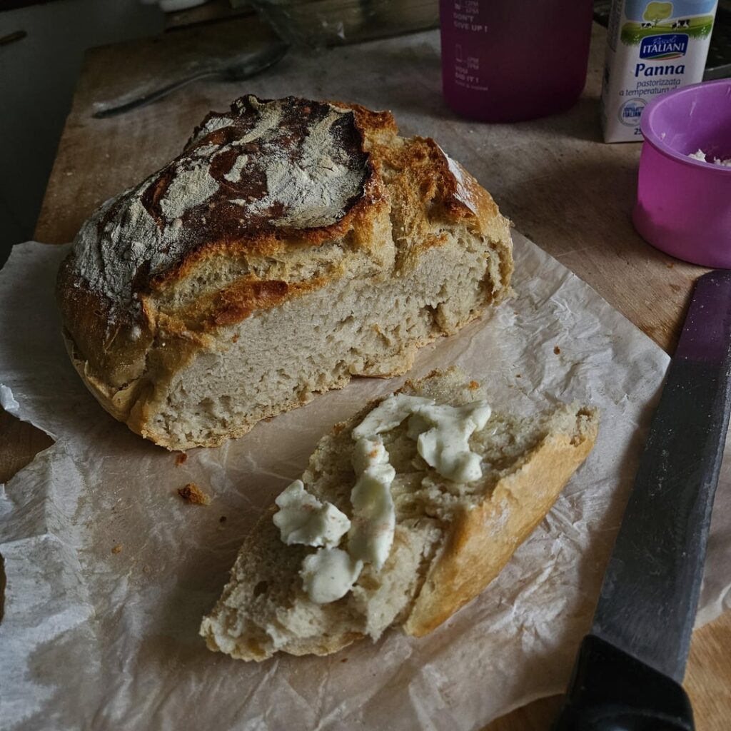 My first successful loaf!!!! And homemade butter 😤🌟