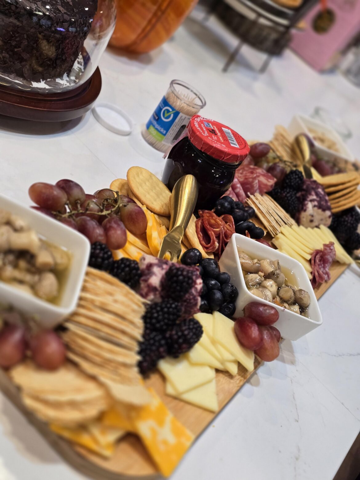 My Sis made this one for our Giving Thanks Dinner.