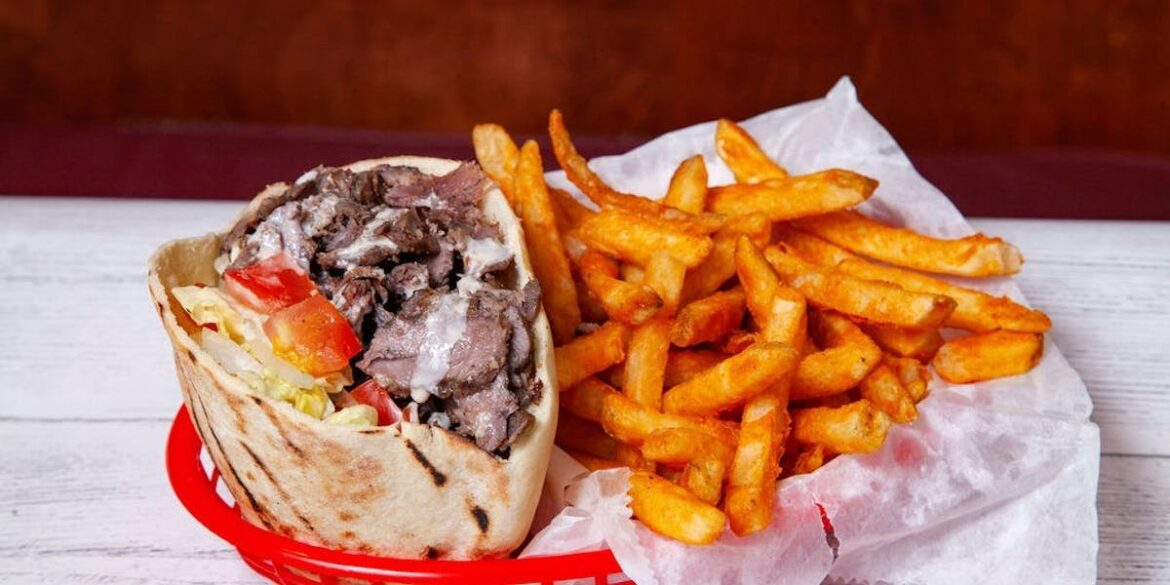 Mehmouns/Syrian shawarmas...