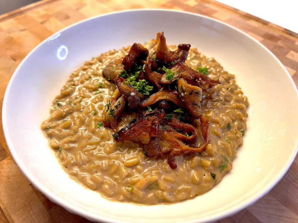 Easy and Creamy Risotto With Mushrooms