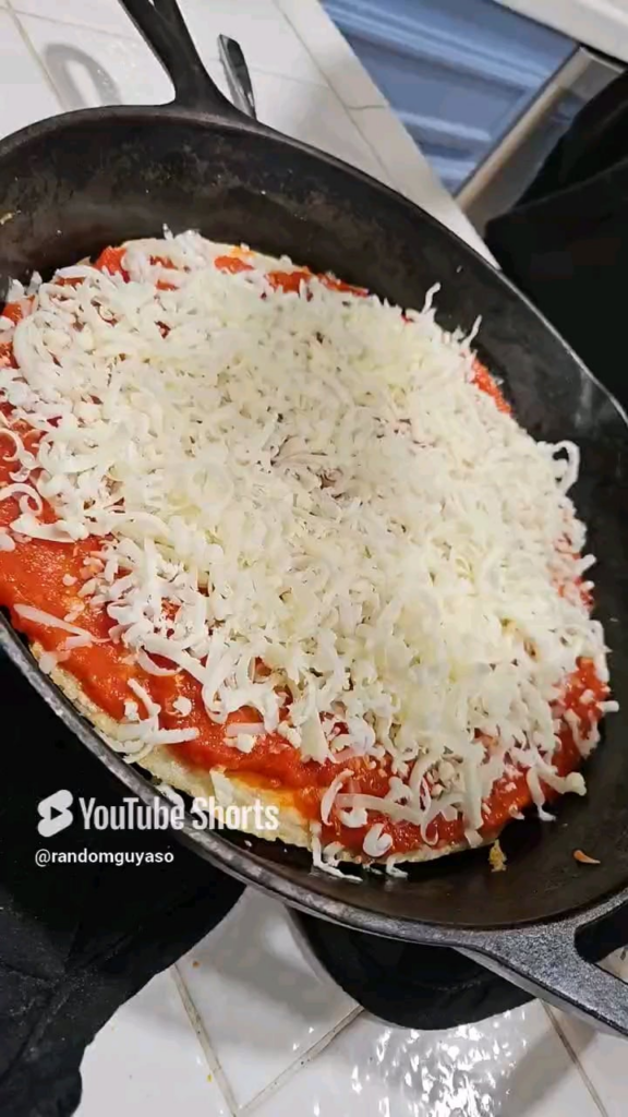 Sourdough discard pepperoni pizza.