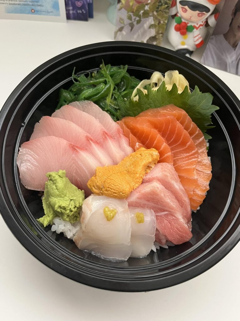 some of my fav chirashi, sashimi & sushi i had recently 🍣❤️
