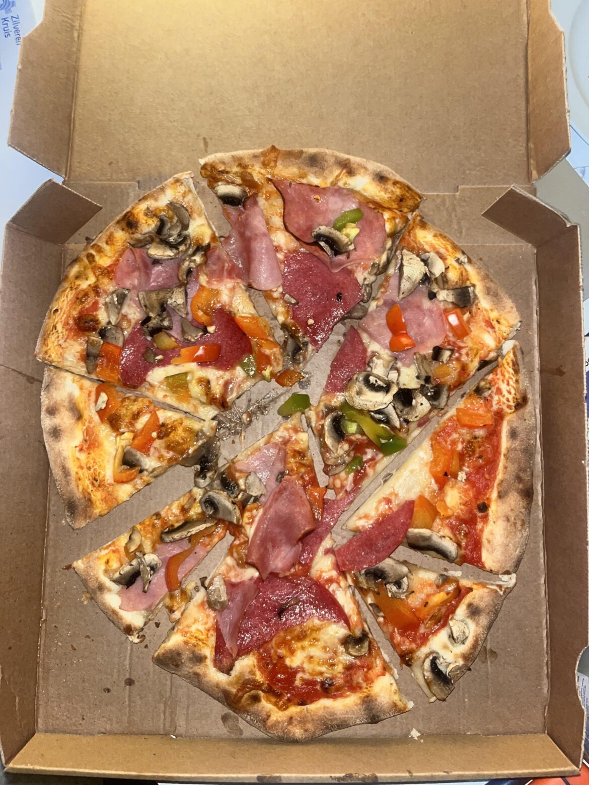 This is how my local pizza place cut my pizza