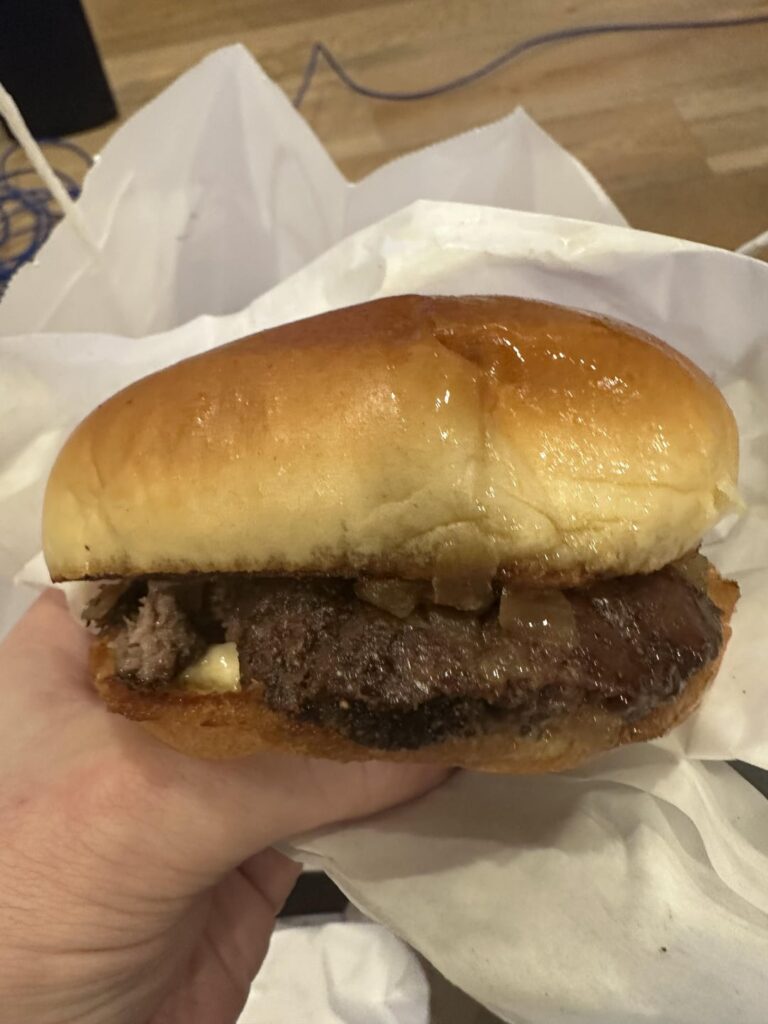 Trophies Burger Club just charged me $31.65 for this “Japanese Wagyu Burger” 🤬  🔪💰💼