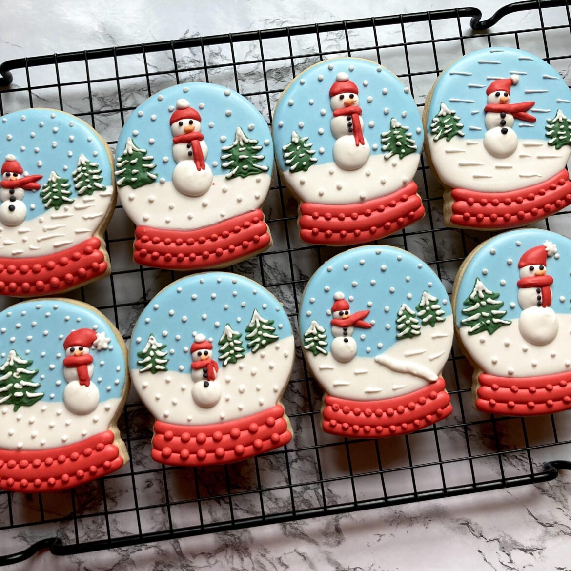 I had so much fun with these snow globes! Getting ready for holiday markets next month