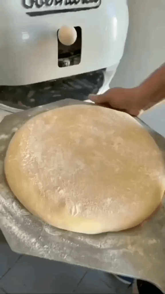 A vintage bun divider