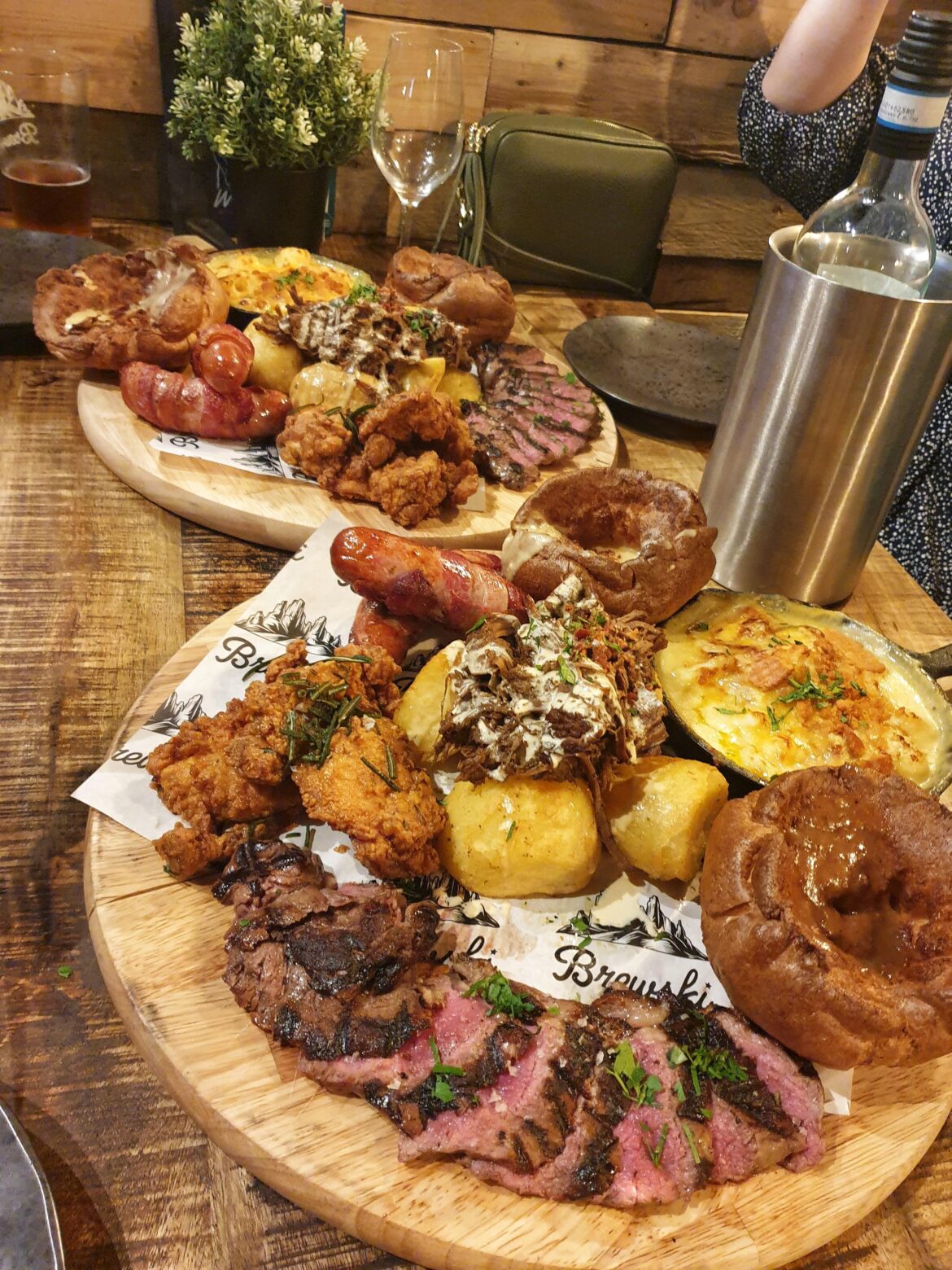 Sunday Sharer at Brewski. Cries in gravy.