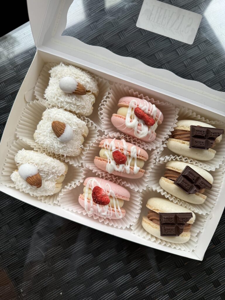 Macarons I made for my mom’s birthday, and my very first order I delivered today! 🩷🤍🤎