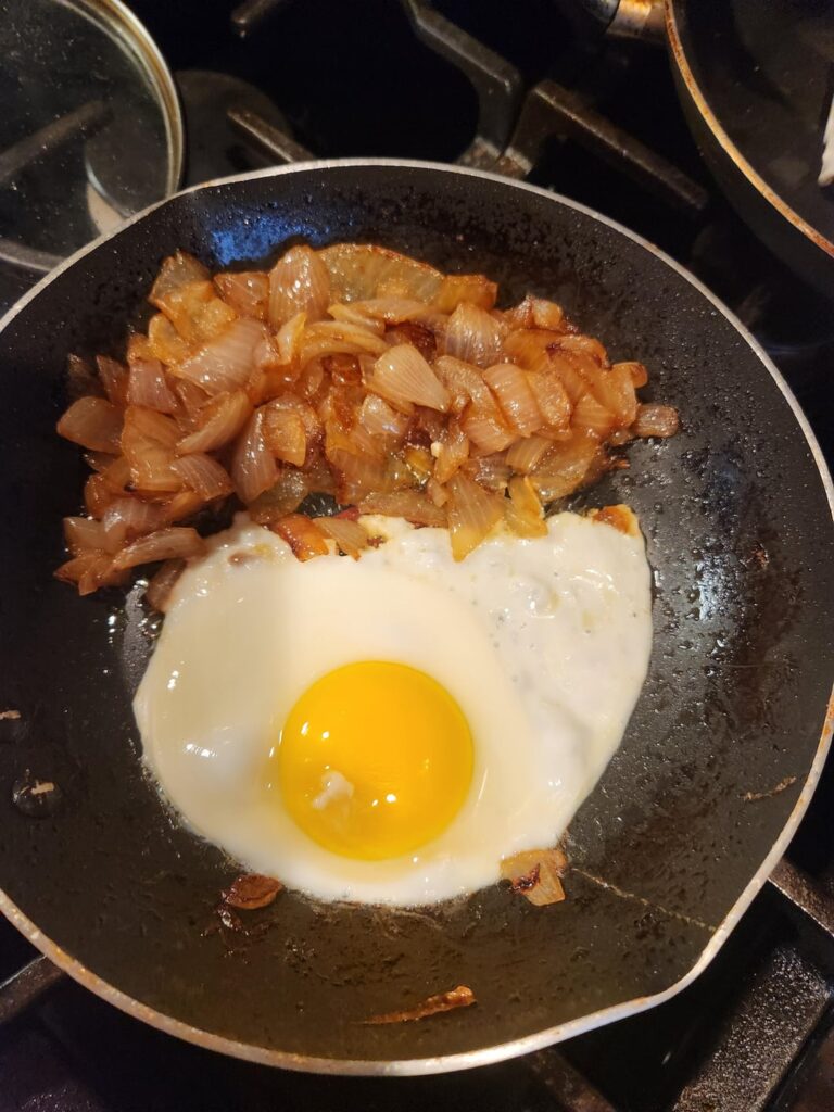 Breakfast of Champions 🏆 🥚 🧅 🏆 Great anytime day or night 24/7/365