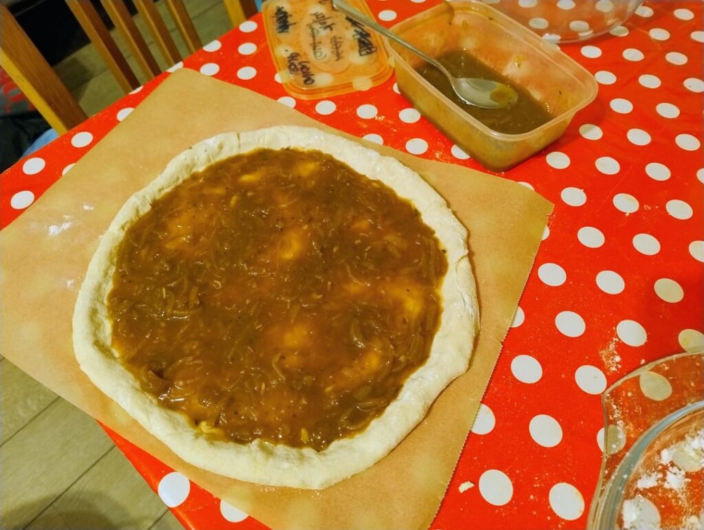 French onion soup pizza