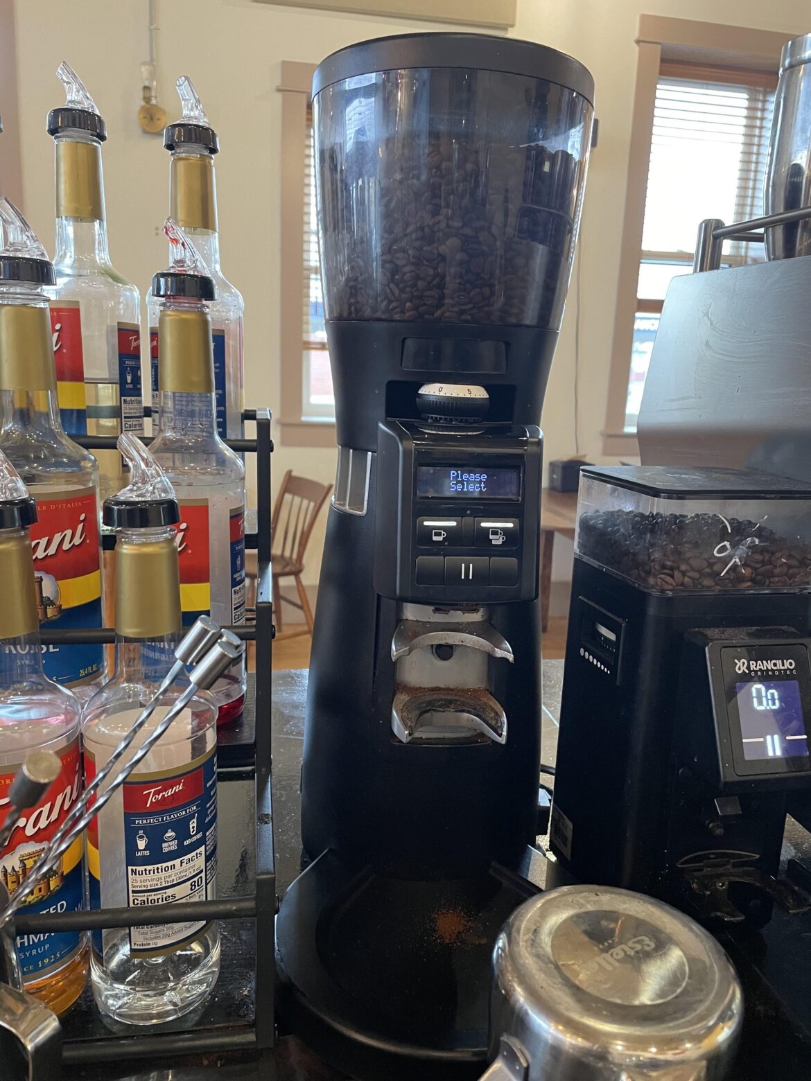 Does anyone know how to change the grind setting on this?