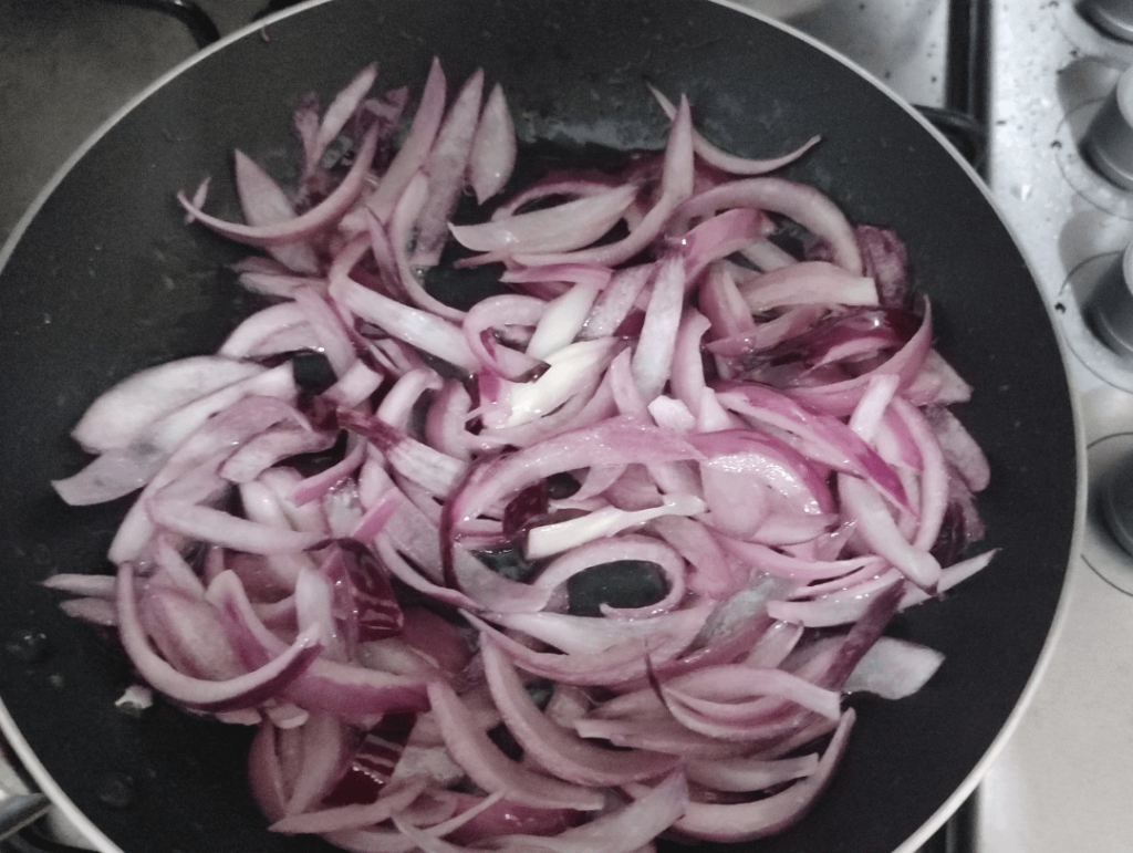 First tims making caramelised onions