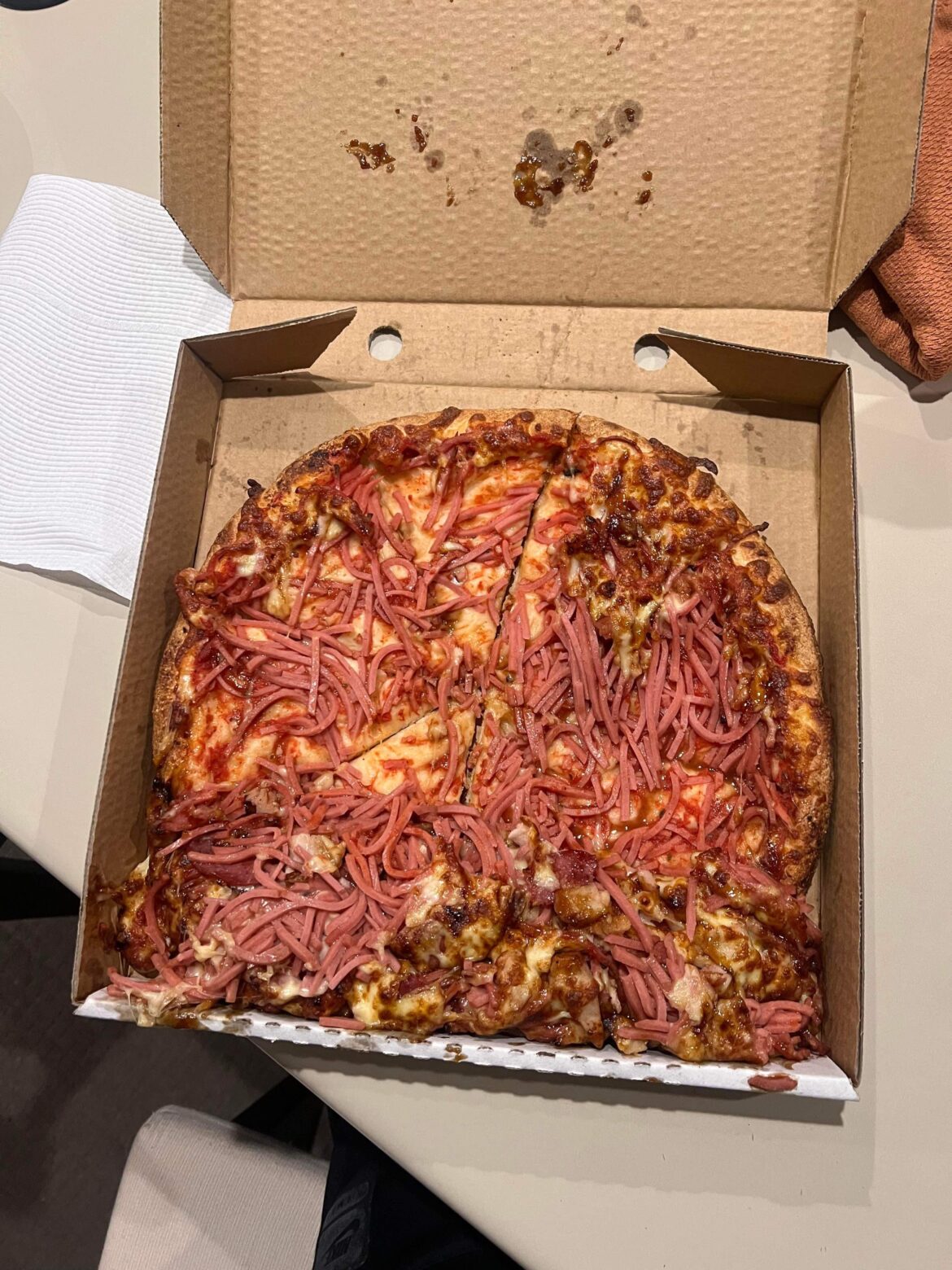 Worm pizza