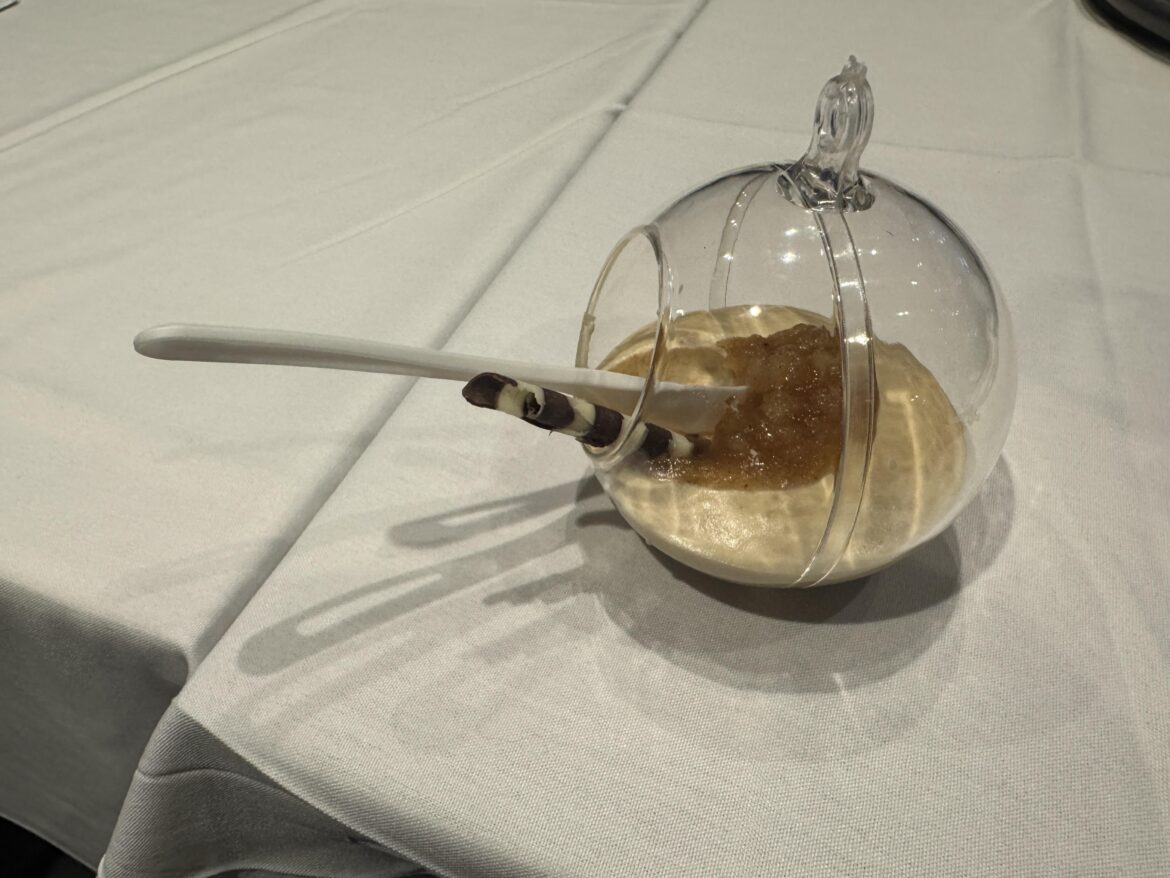 Catering dessert in an… Ornament?