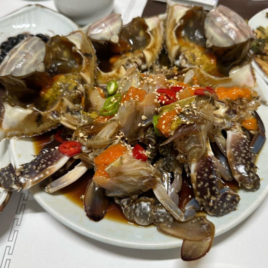 Raw crabs marinated in soy sauce (간장게장)