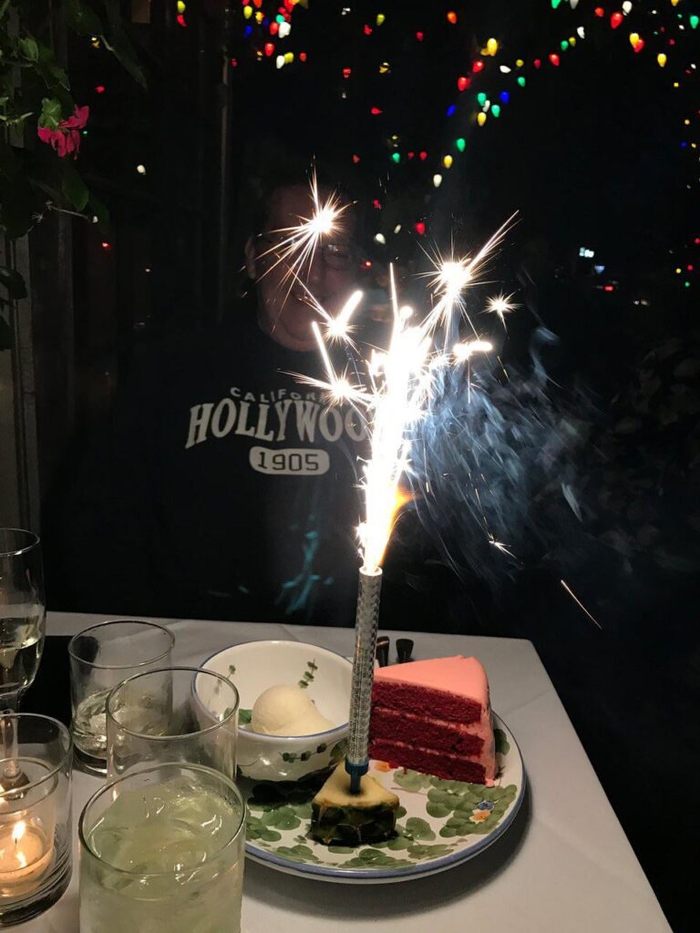 LOOKING FOR RESTAURANT DINNER THAT OFFERS BIRTHDAY SPARKLERS OR THE FIREWORK SHOOTER DESERT