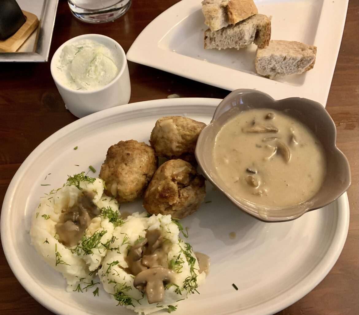 Meatballs & Mashed Potatoes