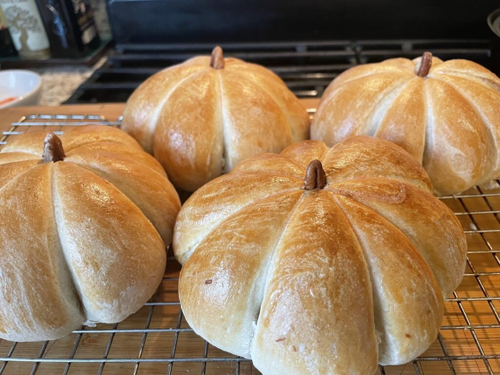 Pumpkin shaped Bread Rolls