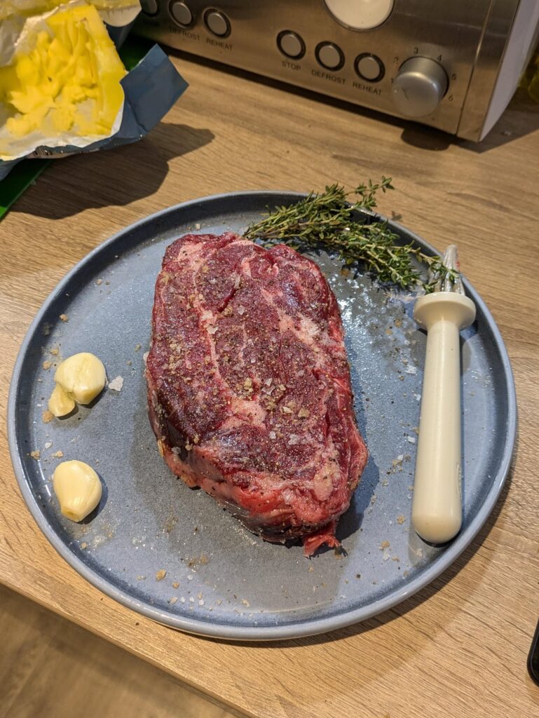 Treated myself to my first skillet pan - naturally I christened it with a ribeye steak