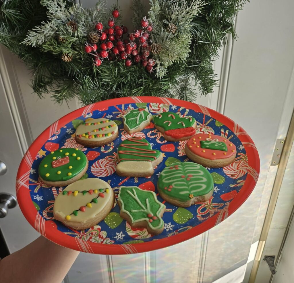 My second ever set of royal icing! I have some questions My second ever set of royal icing! I have some questions