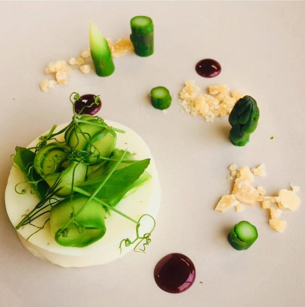 Blue cheese panna cotta, asparagus, roasted garlic crackle, Shiraz/Port gel