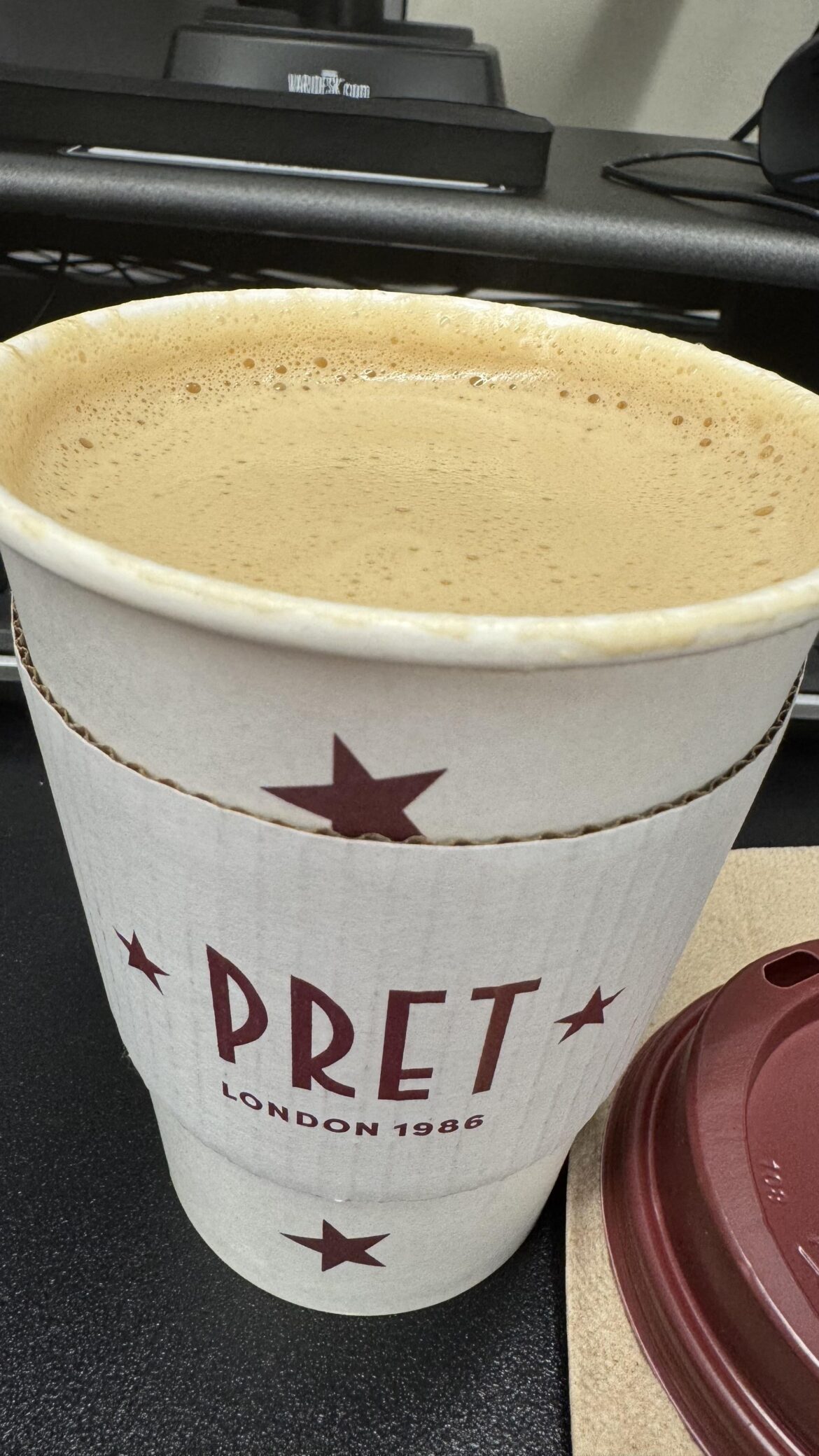 Please.. in what world is this a cappuccino (and NOT a latte)?? Please.. in what world is this a cappuccino (and NOT a latte)??