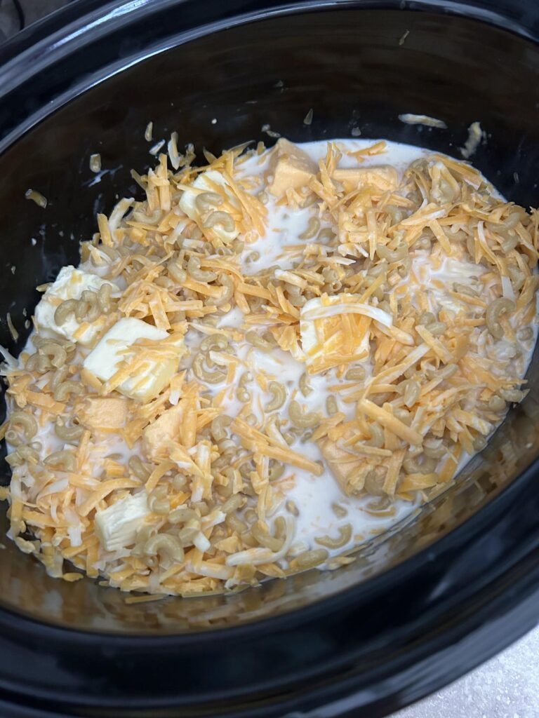 Mac and Cheese trial run before Thanksgiving - recipe credit to u/leftopinkocommie