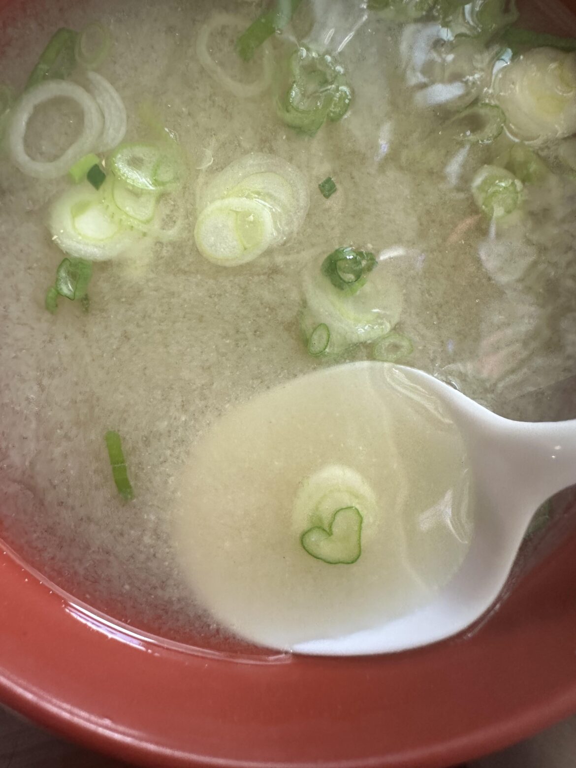 My miso soup had a heart-shaped scallion