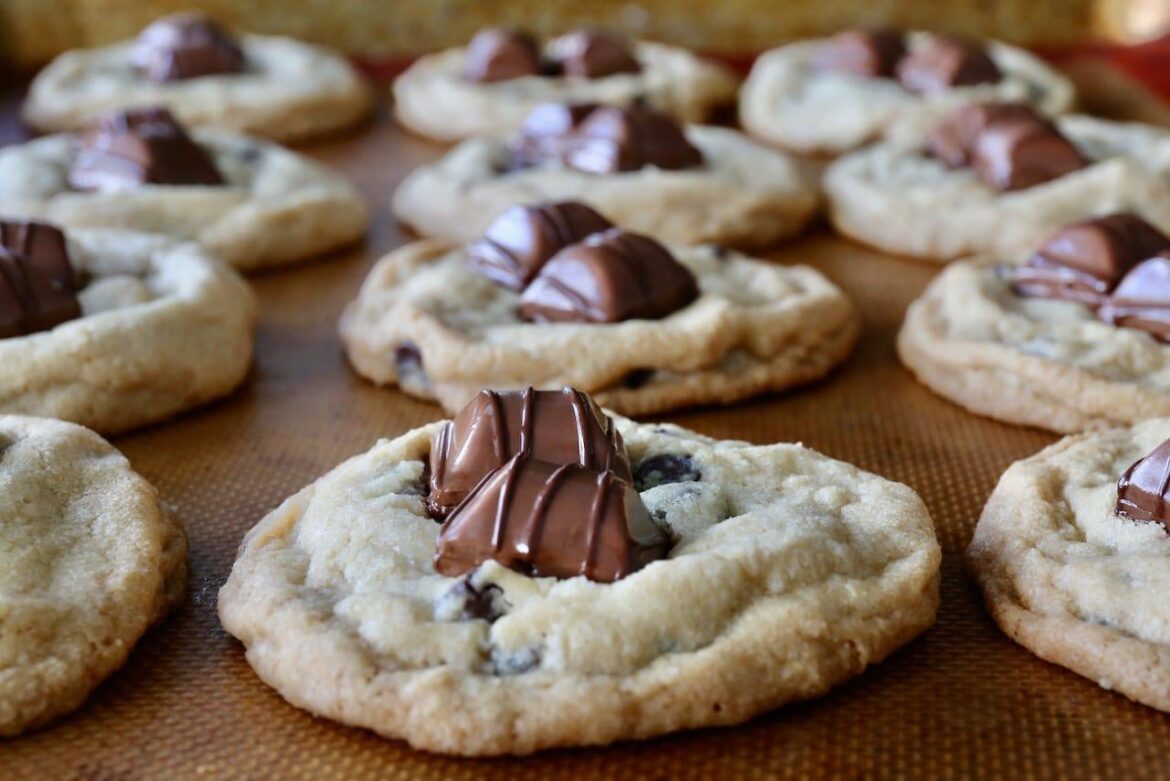 Chocolate Chip Kinder Bueno Cookies
