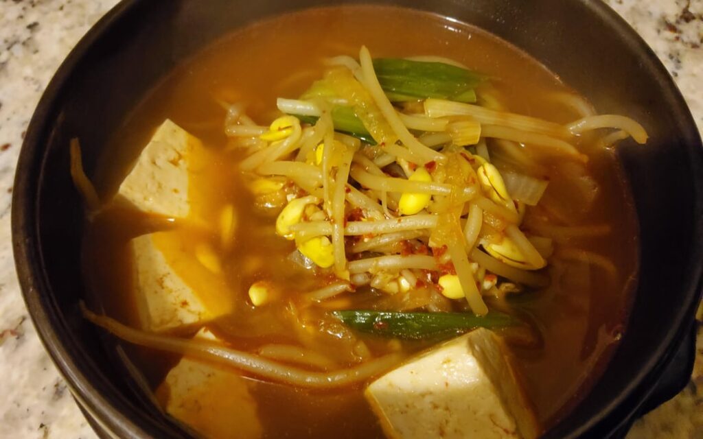 My Asian mart doesn't always have soybean sprouts but when they do, I always make Soybean sprout soup Kongnamulguk 콩나물국.