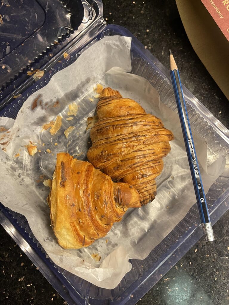 How many calories in half of this croissant with chocolate filling?